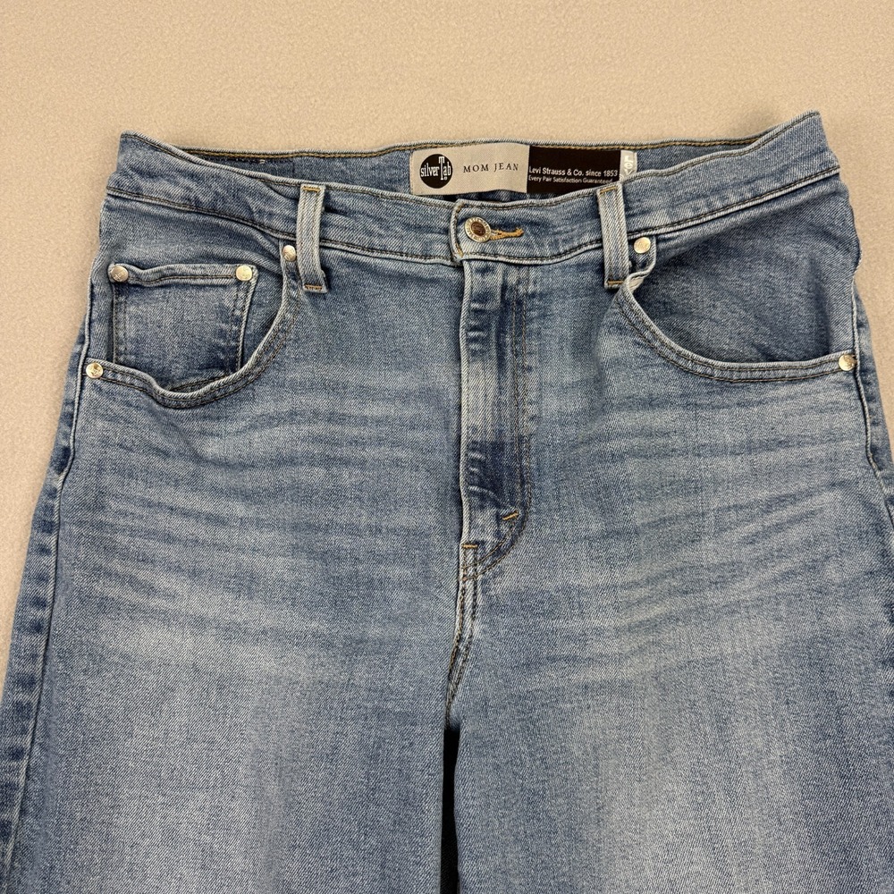 Levi's Silver Tab Mom‎ Jeans Women's Size 32x27 High-Rise Tapered Blue Denim - Picture 3 of 16